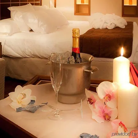 מלון Eurostars Diana Palace